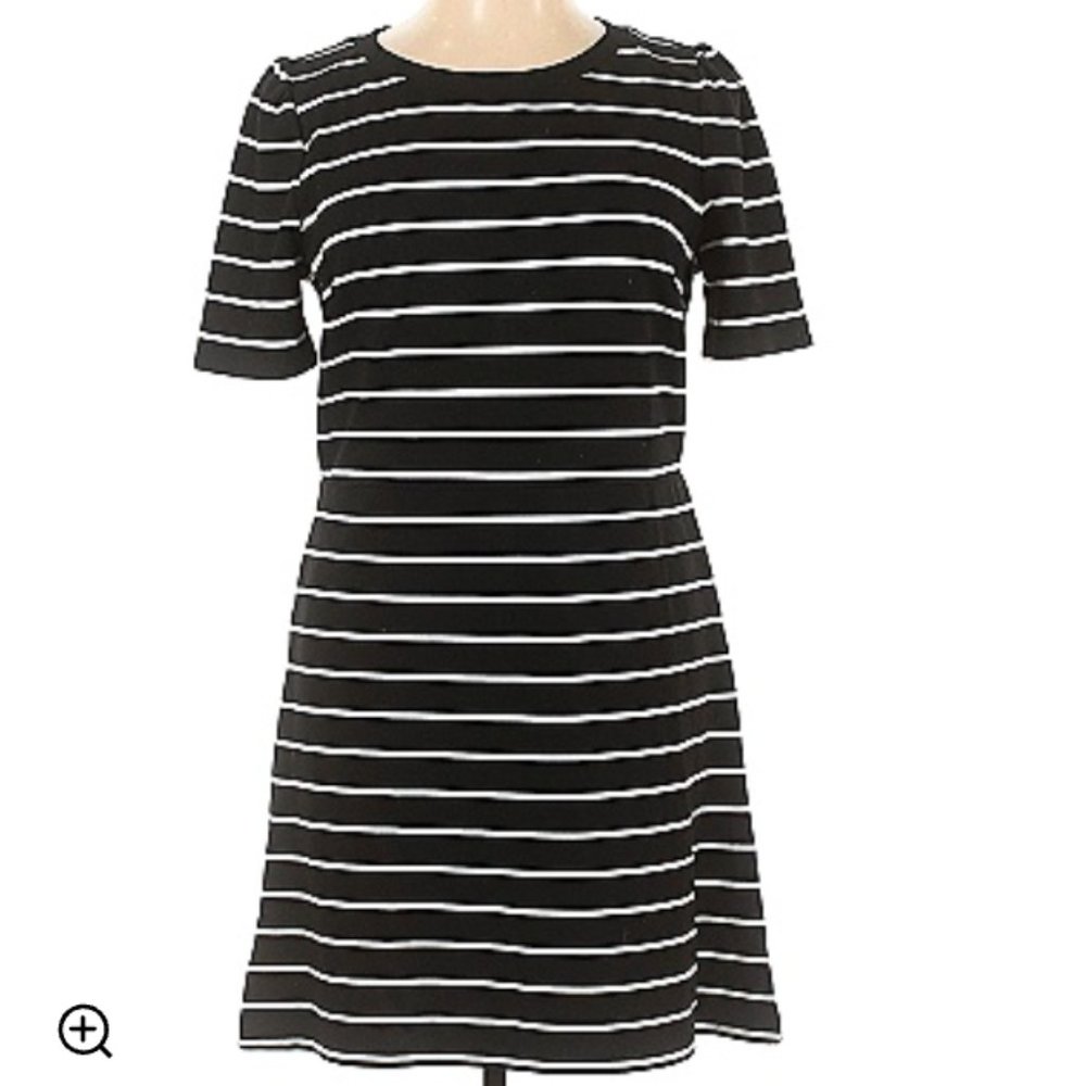 Ann Taylor LOFT Fitted Stripped Dress Size 4